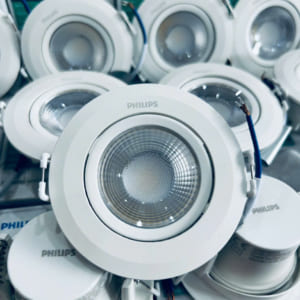 Đèn Spotlight âm trần Philips RS001B 6w d75