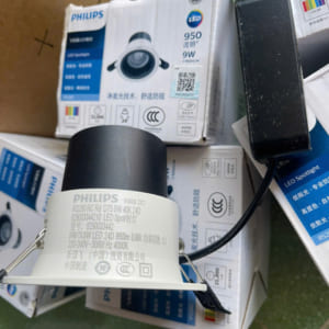 Đèn spotlight âm trần Philips RS280 9w D75